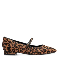 Women's Taren Total Motion Pointy Toe Dress Flats