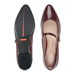Women's Taren Total Motion Pointy Toe Dress Flats